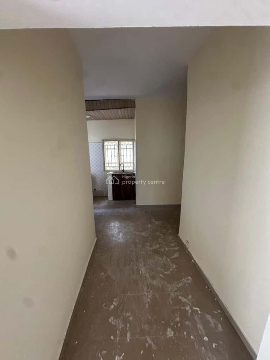Spacious 2bedroom Apartment, Ologolo, Lekki, Lagos, Flat / Apartment for Rent