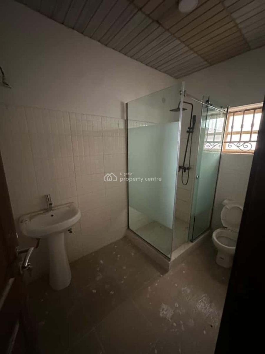 Spacious 2bedroom Apartment, Ologolo, Lekki, Lagos, Flat / Apartment for Rent