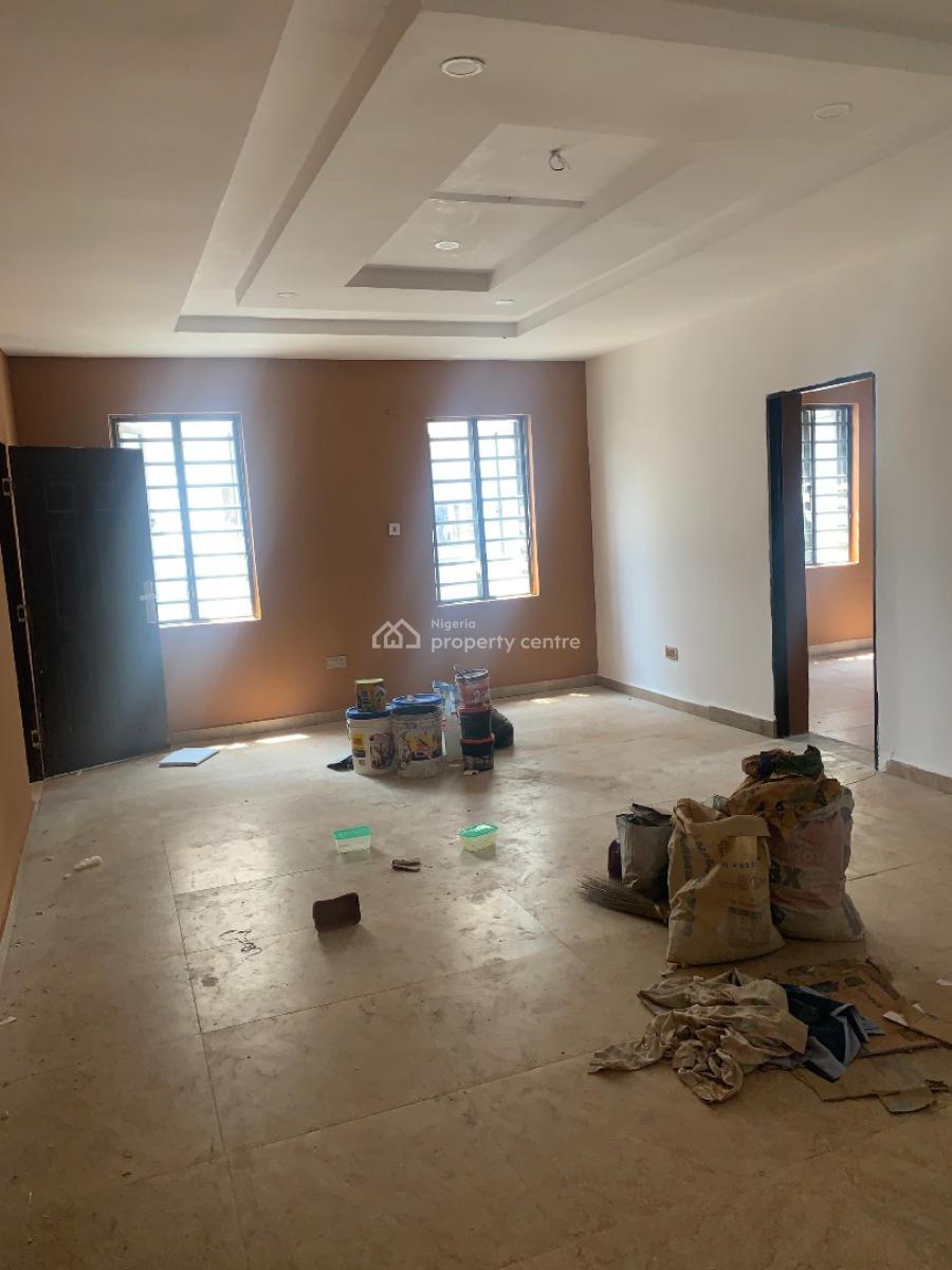 Standard 3bed Apartment in Ologolo, Ologolo, Lekki, Lagos, Flat / Apartment for Rent