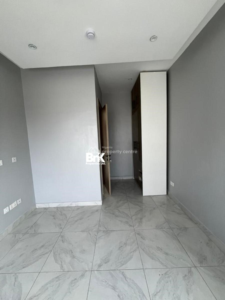 Modern 4 Bedroom Maisonette with a Room Bq, Lekki Phase 1, Lekki, Lagos, Flat / Apartment for Sale