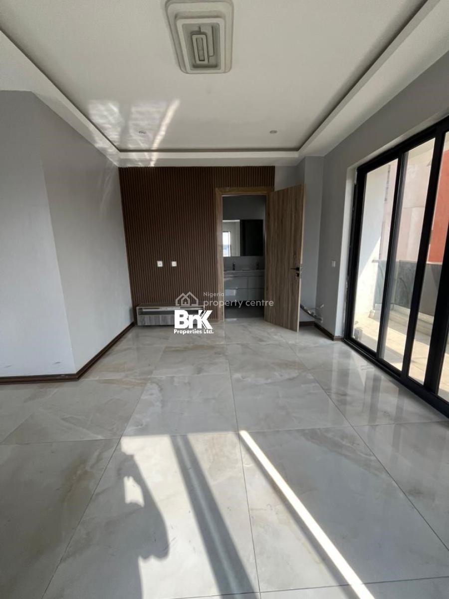 Modern 4 Bedroom Maisonette with a Room Bq, Lekki Phase 1, Lekki, Lagos, Flat / Apartment for Sale