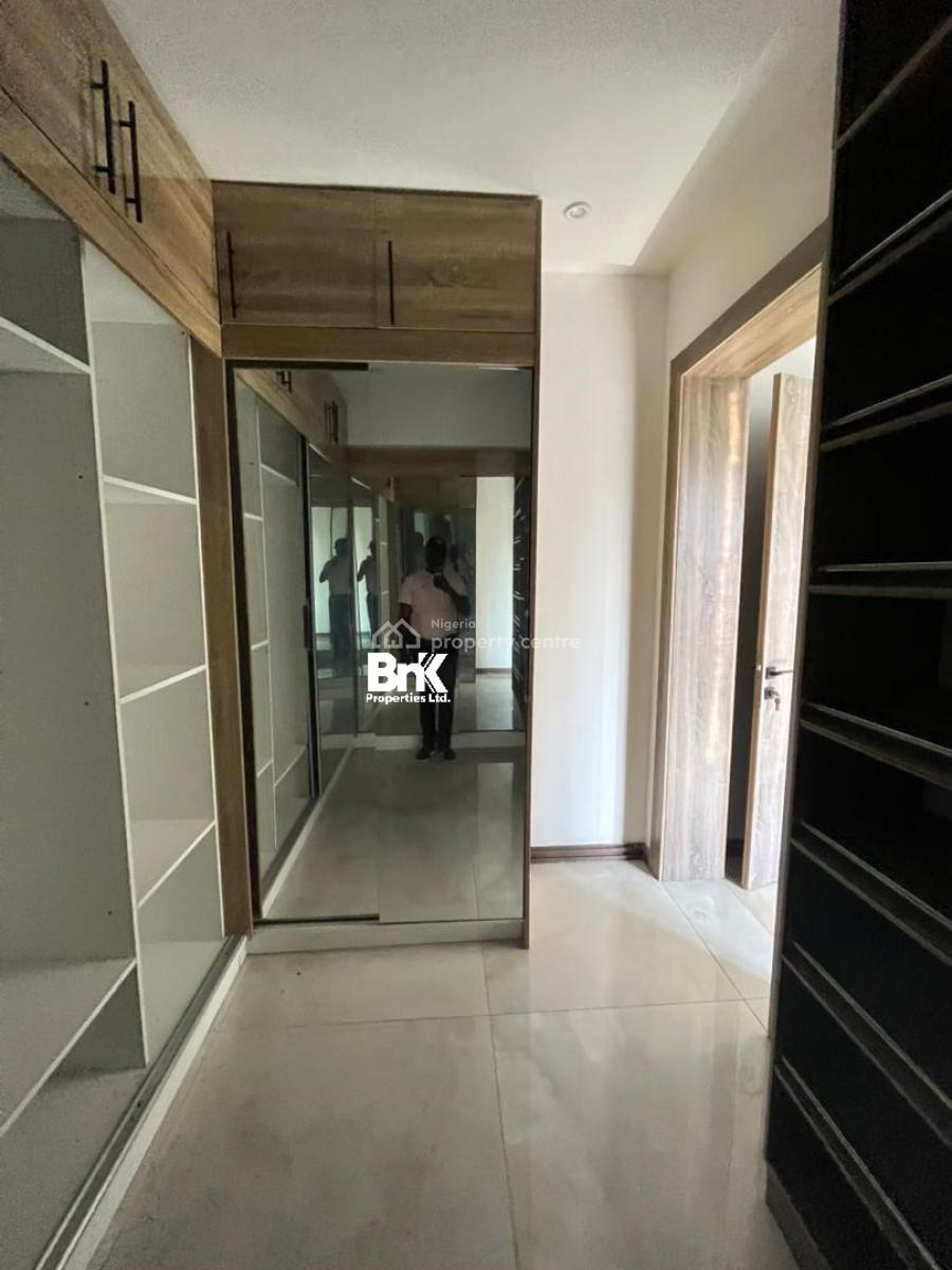 Modern 4 Bedroom Maisonette with a Room Bq, Lekki Phase 1, Lekki, Lagos, Flat / Apartment for Sale