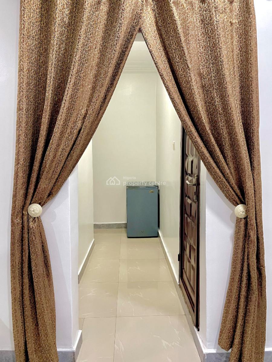 Luxurious 1 Bedroom Apartment, 375 Rumuagholu Road, Rumuahalu, Port Harcourt, Rivers, Flat / Apartment Short Let