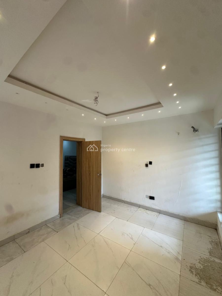 Neatly Used 1 Bedroom Apartment, Ologolo, Lekki, Lagos, Mini Flat (room and Parlour) for Rent