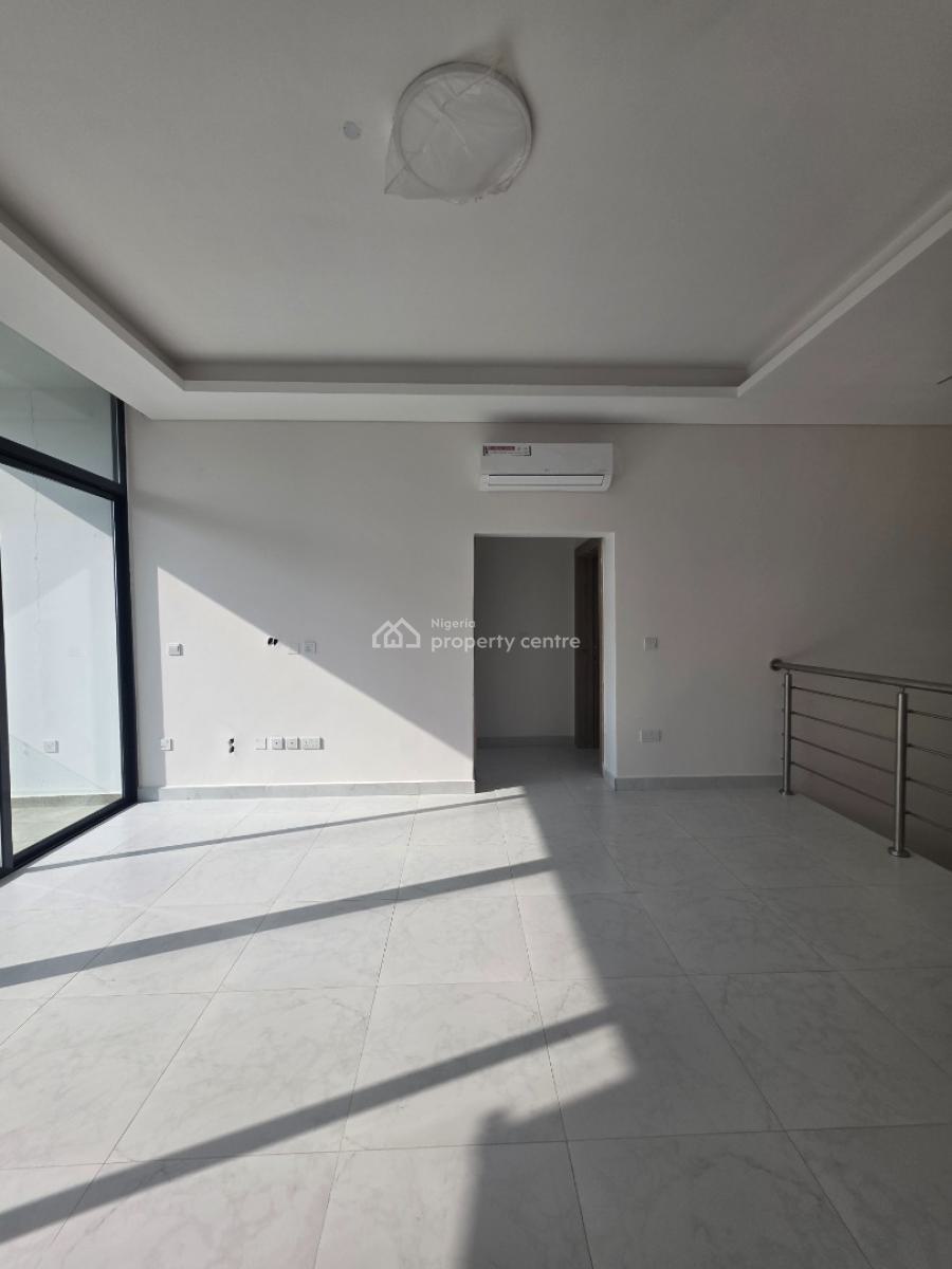 Luxury 4 Bedroom Semi-detached Duplex in a Beautiful Estate, Maiyegun Beach Estate Jakande, Lekki Phase 1, Lekki, Lagos, Semi-detached Duplex for Sale