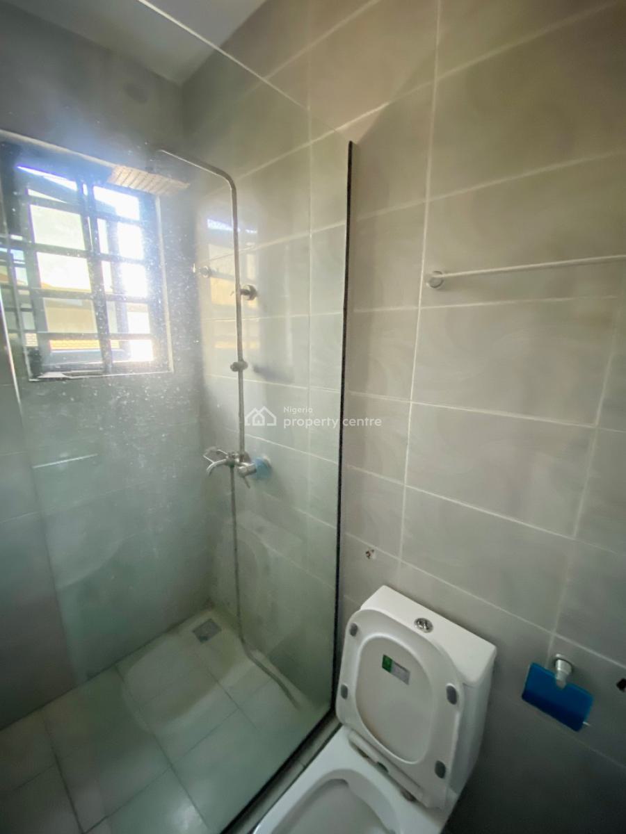 2-bedroom Apartment, Ologolo, Lekki, Lagos, Flat / Apartment for Sale
