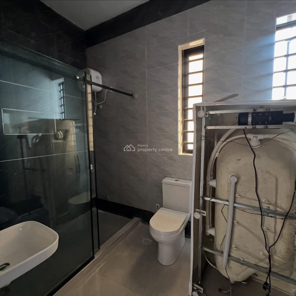 Super Luxury 6 Bedroom Fully Detached Duplex with a Room Bq, Magodo, Magodo, Lagos, Detached Duplex for Sale