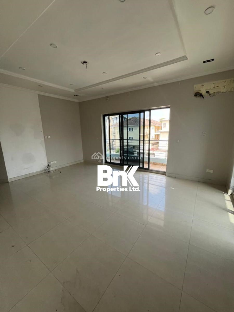 3 Bedroom Apartmrnt, Lekki Phase 1, Lekki, Lagos, Flat / Apartment for Rent