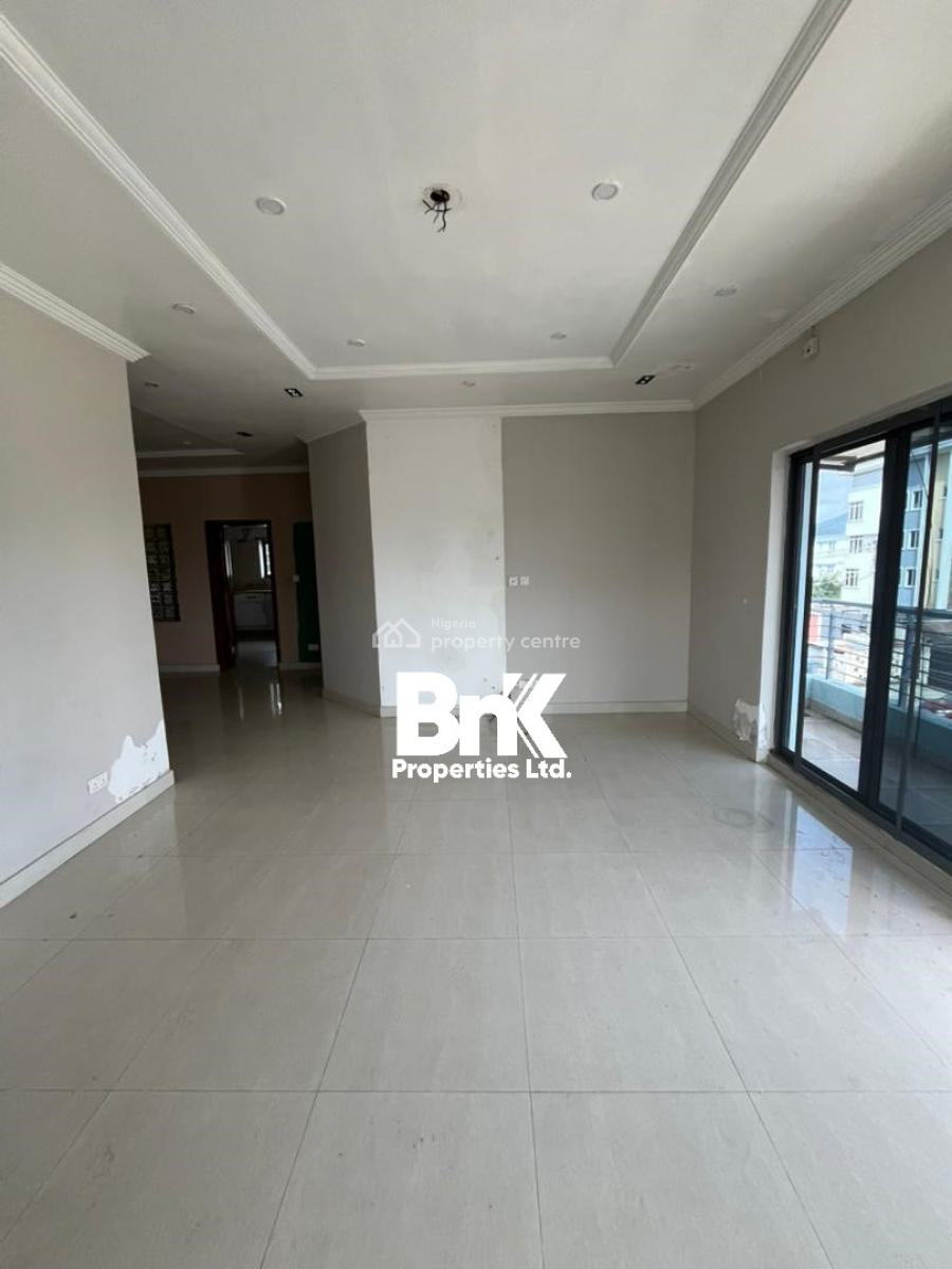 3 Bedroom Apartmrnt, Lekki Phase 1, Lekki, Lagos, Flat / Apartment for Rent