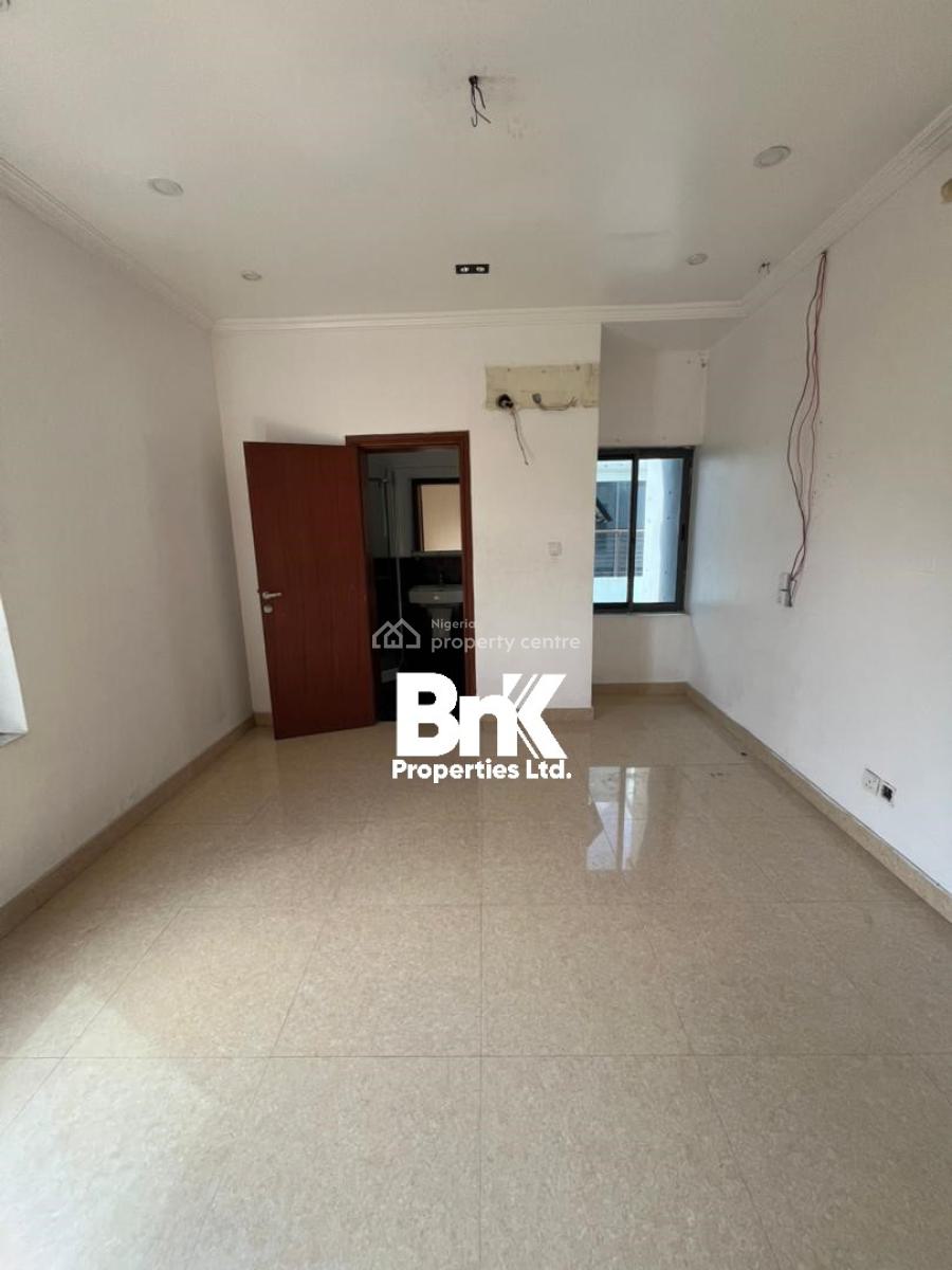 3 Bedroom Apartmrnt, Lekki Phase 1, Lekki, Lagos, Flat / Apartment for Rent