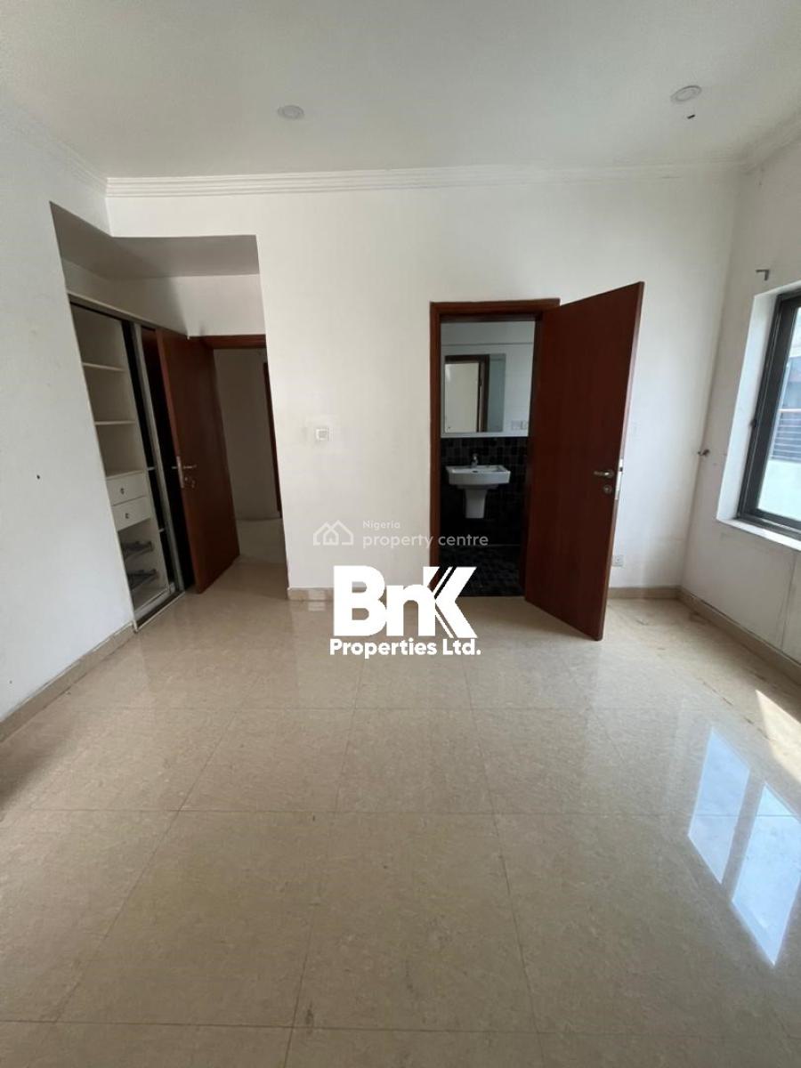 3 Bedroom Apartmrnt, Lekki Phase 1, Lekki, Lagos, Flat / Apartment for Rent