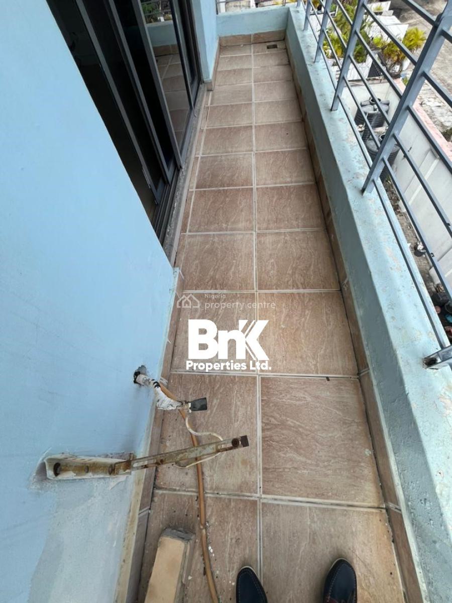 3 Bedroom Apartmrnt, Lekki Phase 1, Lekki, Lagos, Flat / Apartment for Rent