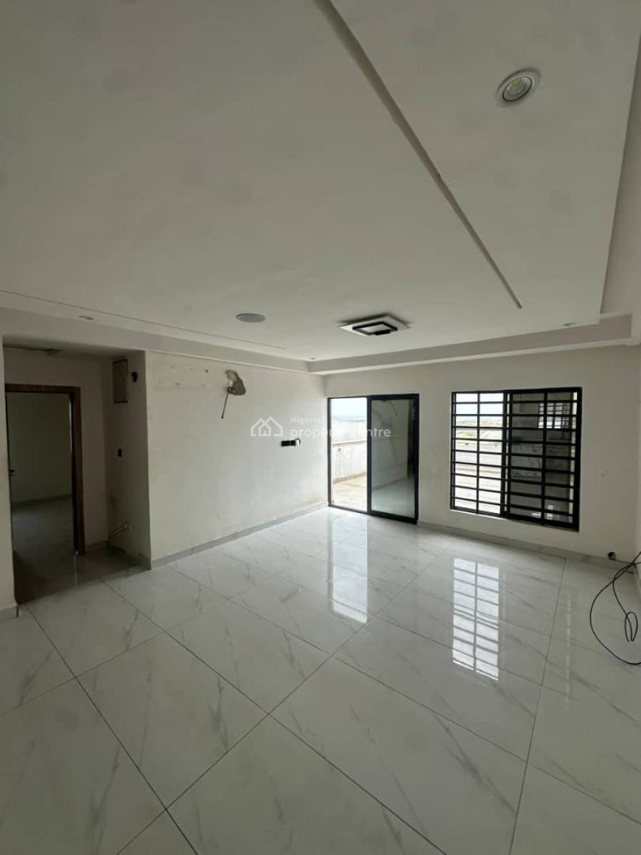 2 Bedroom Penthouse 4th Floor, Ologolo, Lekki, Lagos, Flat / Apartment for Rent