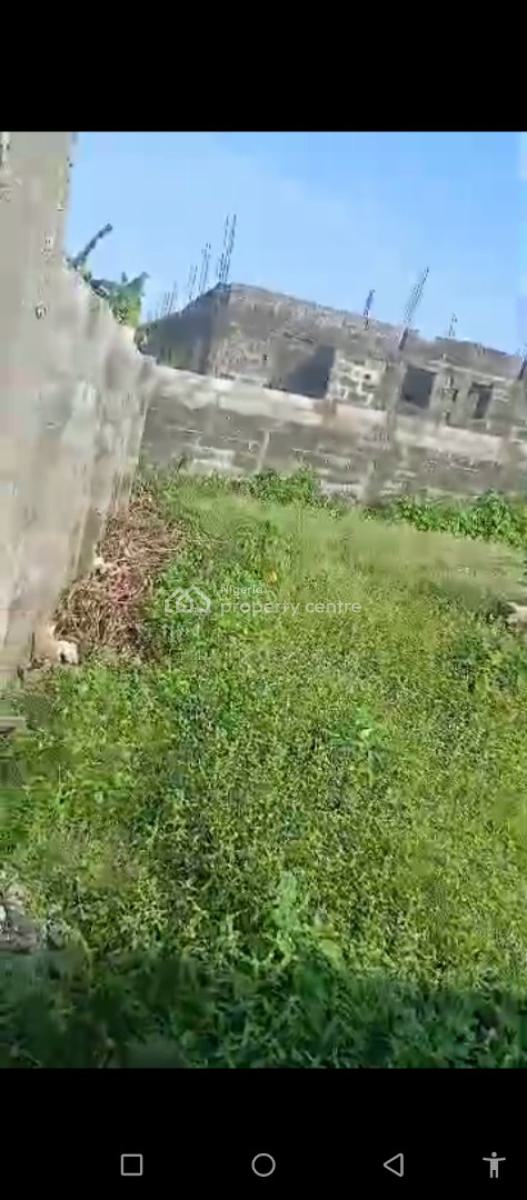 Sizeable Half Plot of Land in a Well Secured Liveable Estate, Yaba Tech Estate Fence and Gated Land, Oribanwa, Ibeju Lekki, Lagos, Residential Land for Sale