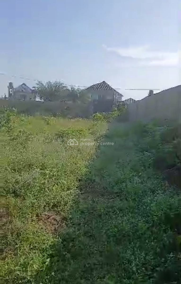 Sizeable Half Plot of Land in a Well Secured Liveable Estate, Yaba Tech Estate Fence and Gated Land, Oribanwa, Ibeju Lekki, Lagos, Residential Land for Sale
