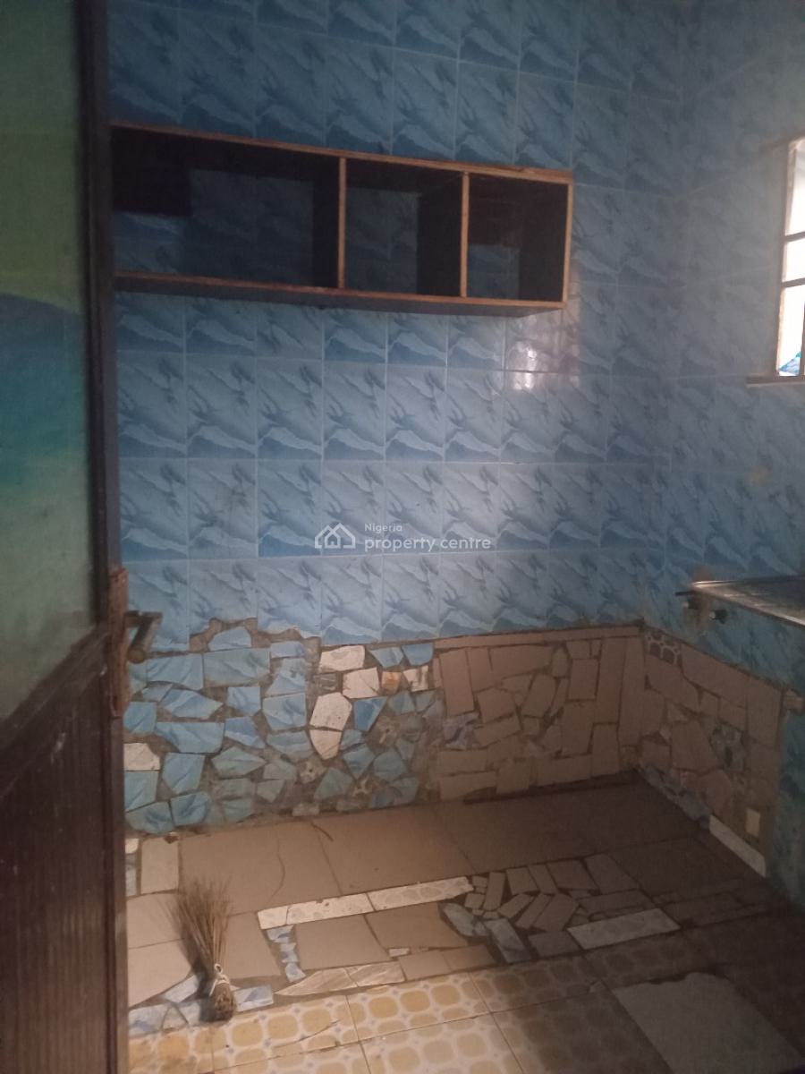 Standard Miniflat Apartment Single Male Tenant Needed., Lewu Abule Parapo Awoyaya, Awoyaya, Ibeju Lekki, Lagos, Mini Flat (room and Parlour) for Rent