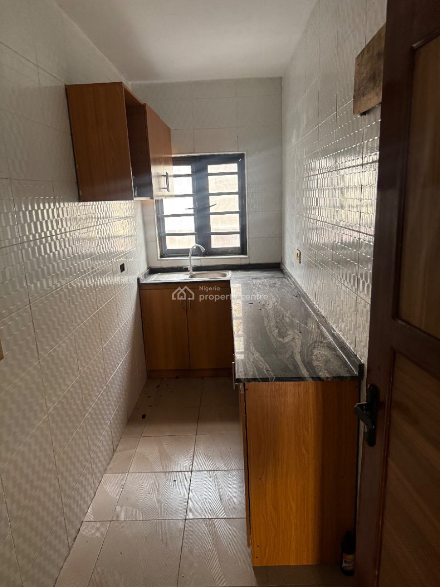 Well Renovated 2-bedroom Apartment, Sangotedo, Ajah, Lagos, Flat / Apartment for Rent