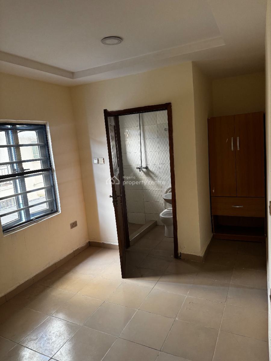 Well Renovated 2-bedroom Apartment, Sangotedo, Ajah, Lagos, Flat / Apartment for Rent