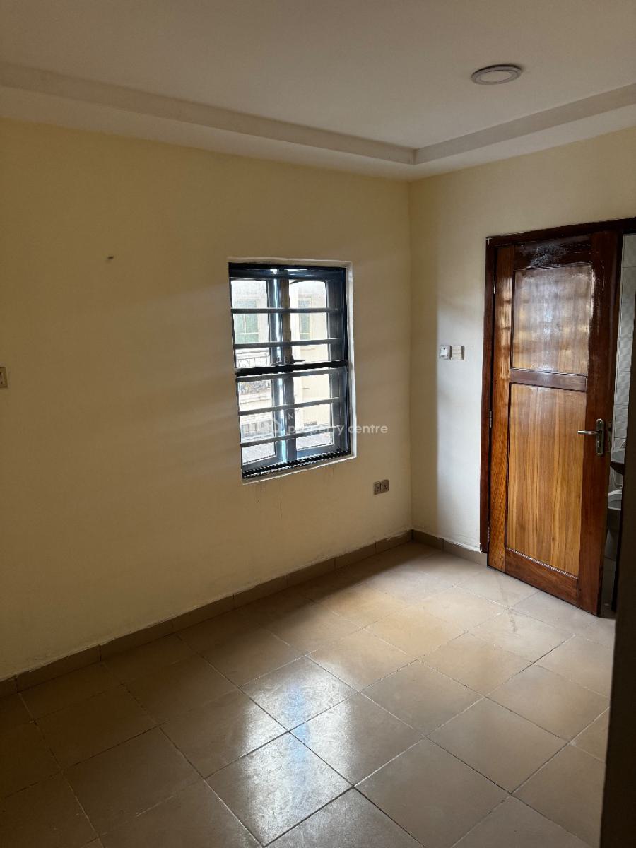Well Renovated 2-bedroom Apartment, Sangotedo, Ajah, Lagos, Flat / Apartment for Rent