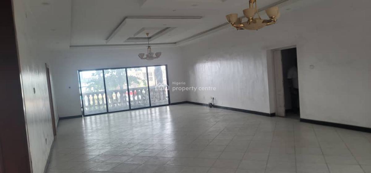 Spacious 3 Bedrooms Flat with Bq and Laundry, Eleganza Estate By 2 Toll Gate, Lekki, Lagos, Flat / Apartment for Rent