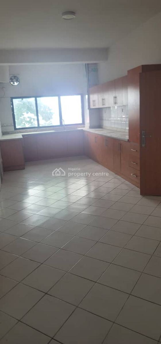 Spacious 3 Bedrooms Flat with Bq and Laundry, Eleganza Estate By 2 Toll Gate, Lekki, Lagos, Flat / Apartment for Rent