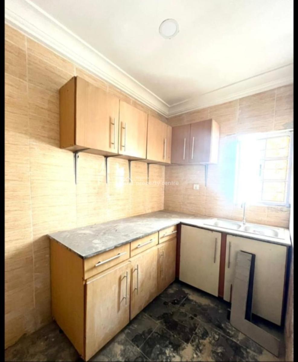 Lovely 1 Bedroom Apartment in a Secure Location, Lekki Right Hand, Lekki Phase 1, Lekki, Lagos, Mini Flat (room and Parlour) for Rent
