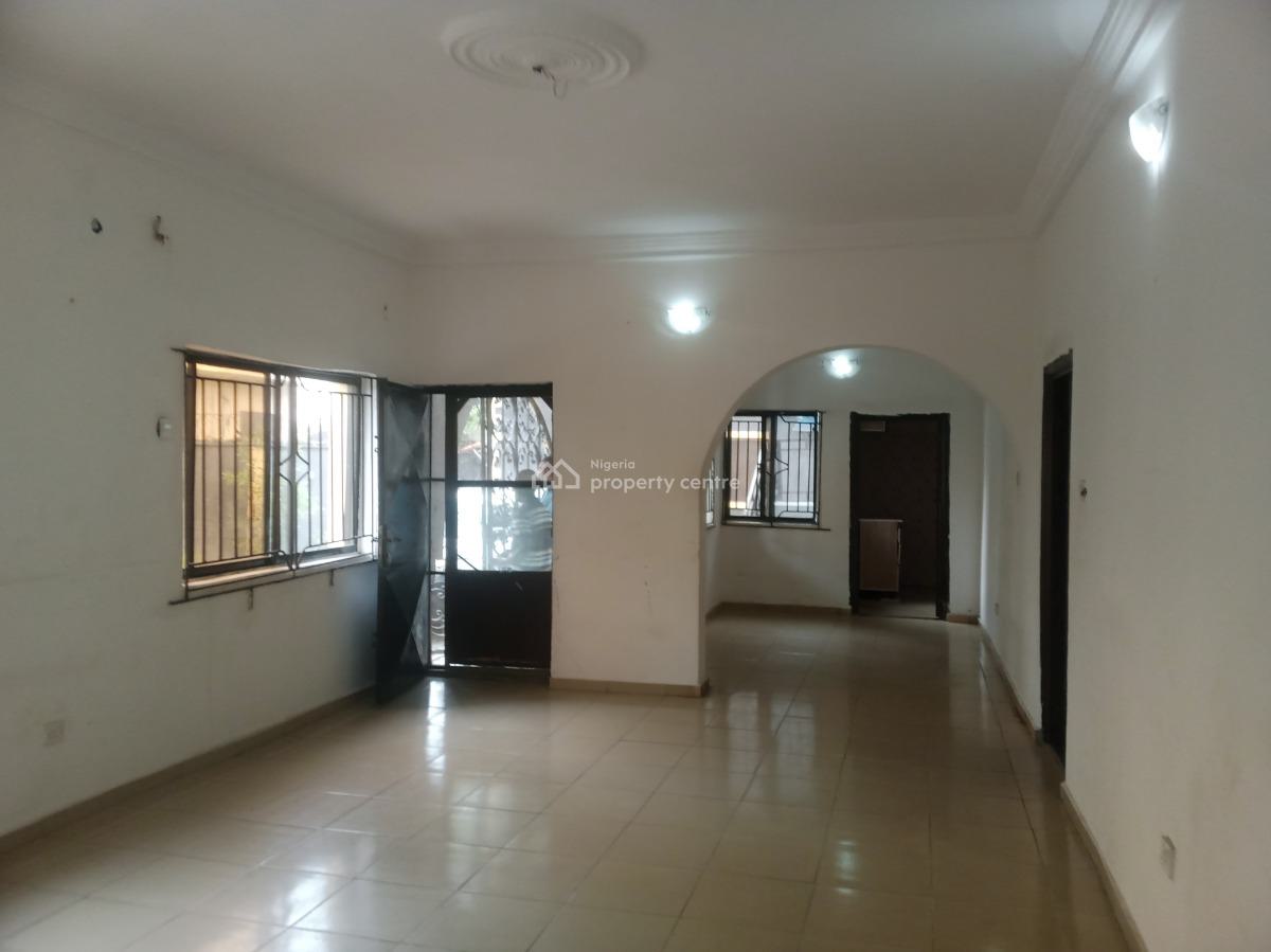 Solid and Well Maintained 3 Bedroom Spacious Apartment, Thomas Estate, Ajiwe, Ajah, Lagos, Flat / Apartment for Rent