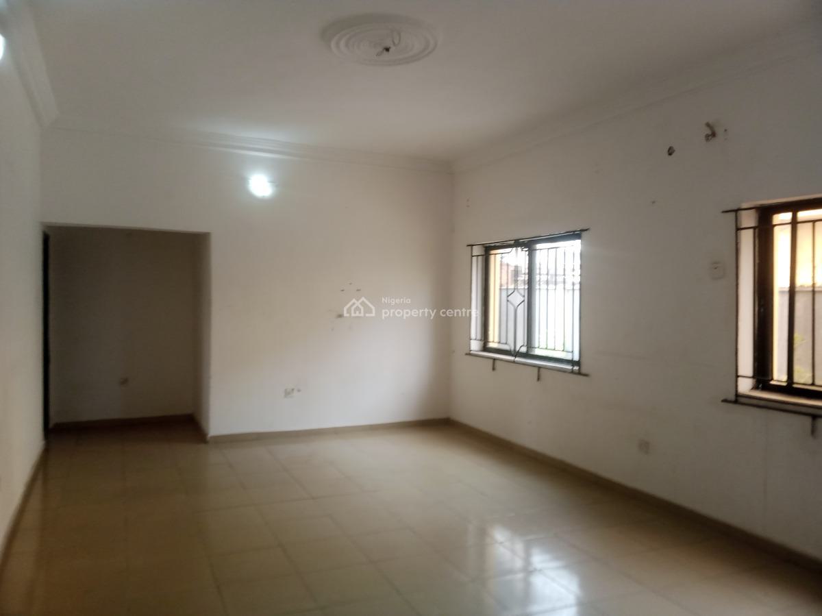 Solid and Well Maintained 3 Bedroom Spacious Apartment, Thomas Estate, Ajiwe, Ajah, Lagos, Flat / Apartment for Rent