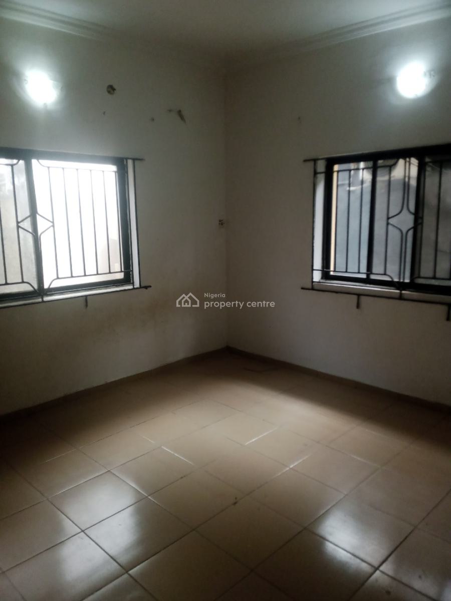 Solid and Well Maintained 3 Bedroom Spacious Apartment, Thomas Estate, Ajiwe, Ajah, Lagos, Flat / Apartment for Rent