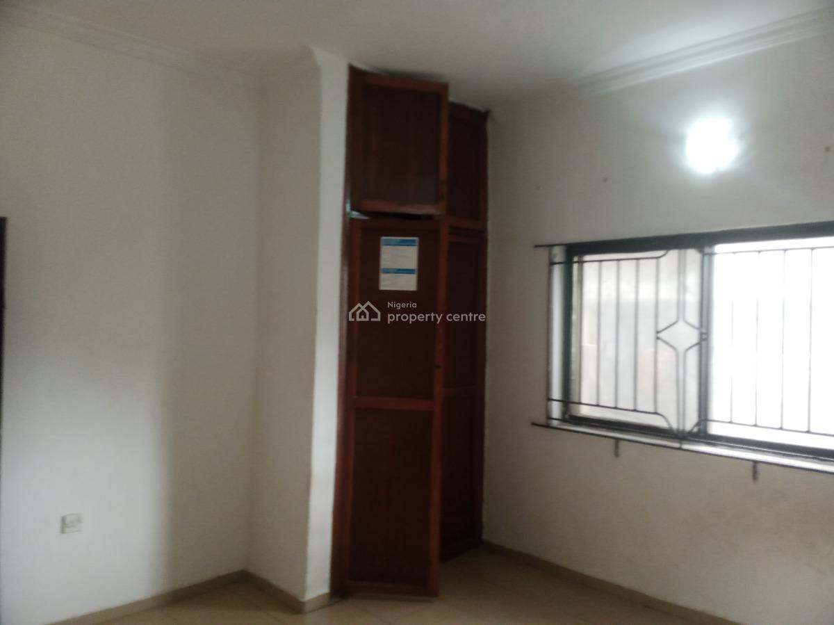 Solid and Well Maintained 3 Bedroom Spacious Apartment, Thomas Estate, Ajiwe, Ajah, Lagos, Flat / Apartment for Rent
