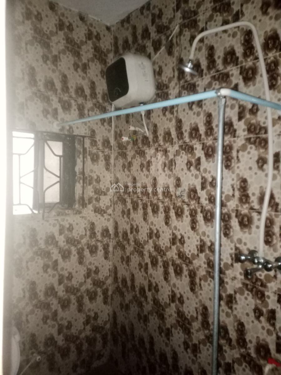 Solid and Well Maintained 3 Bedroom Spacious Apartment, Thomas Estate, Ajiwe, Ajah, Lagos, Flat / Apartment for Rent