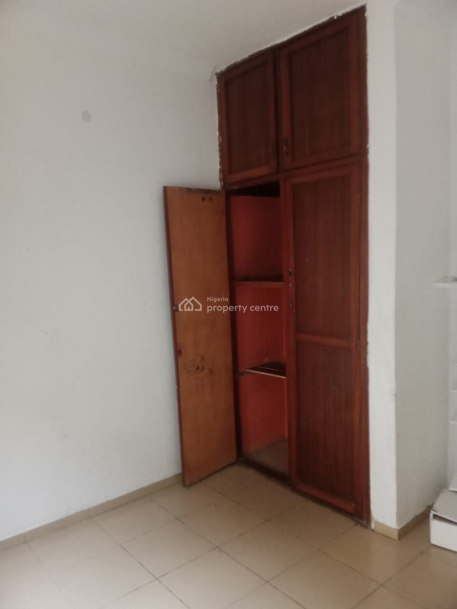 Solid and Well Maintained 3 Bedroom Spacious Apartment, Thomas Estate, Ajiwe, Ajah, Lagos, Flat / Apartment for Rent