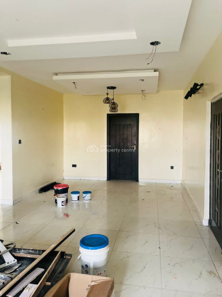 Fully Serviced 3bedroom Flat in an Estate on The First Floor, Ikate, Lekki, Lagos, Flat / Apartment for Rent
