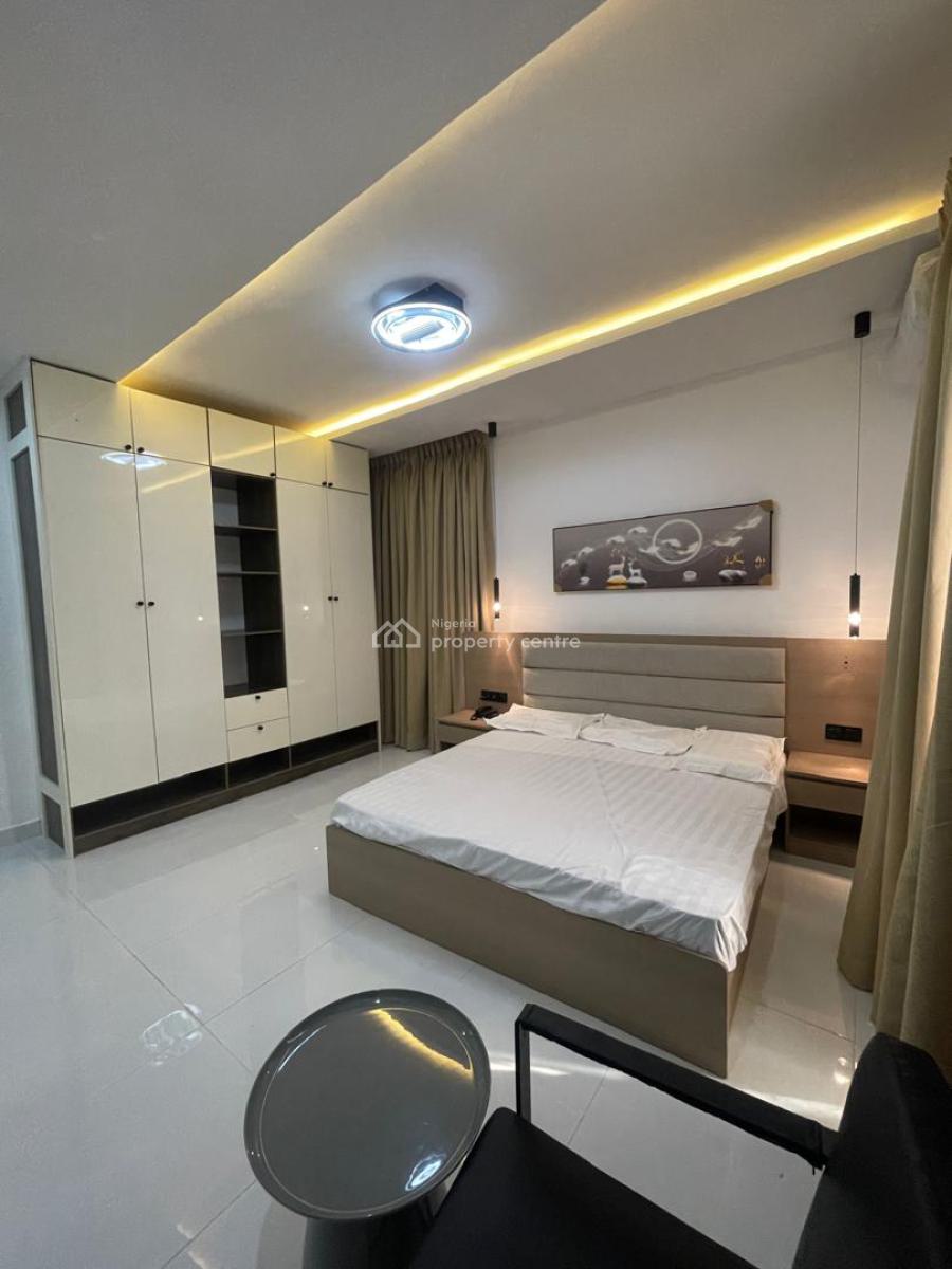 Spacious 3 Bedroom Apartments with Gym, Pool, Elevator, Lekki Phase 1, Lekki, Lagos, Flat / Apartment for Sale