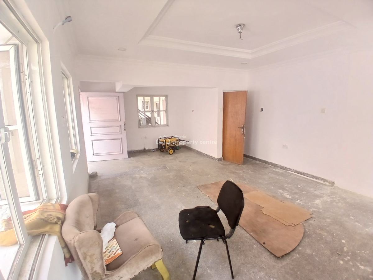 Newly Built 52sqm Shop Space with a Busy Road, Lekki Phase 1, Lekki, Lagos, Shop for Rent