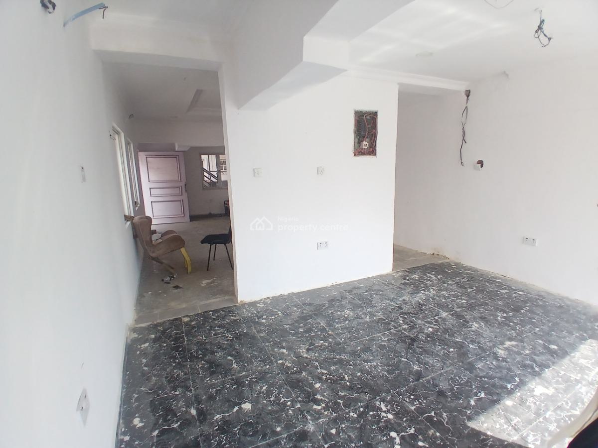 Newly Built 52sqm Shop Space with a Busy Road, Lekki Phase 1, Lekki, Lagos, Shop for Rent