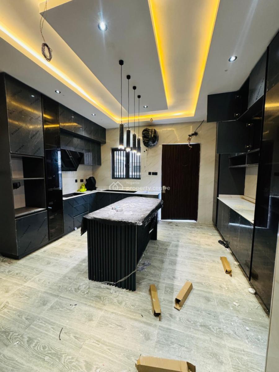 5 Bedroom Fully Detached with a Rooftop Terrace and 2 Bq, Ikeja Gra, Ikeja, Lagos, Detached Duplex for Sale