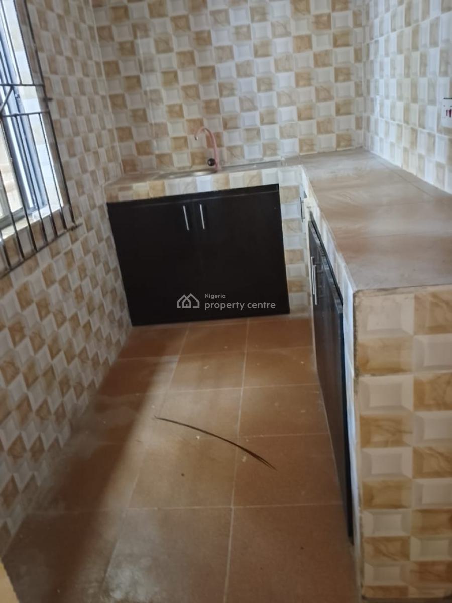 Luxury 2 Bedroom, Igbogbo, Ikorodu, Lagos, Flat / Apartment for Rent