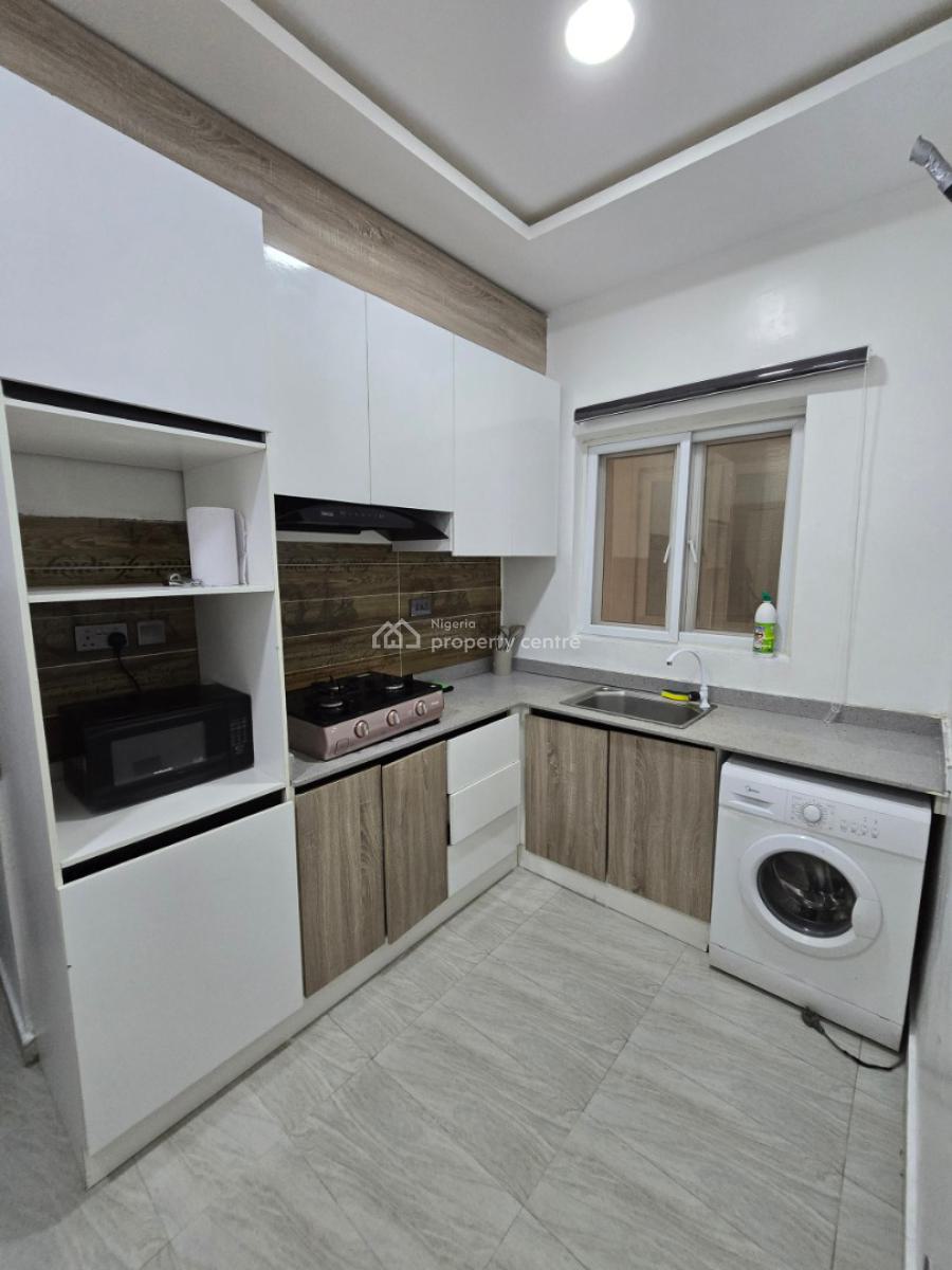 Beautiful 2bedroom with Pool and Gym, Preston Court Estate, Ikate, Lekki, Lagos, Flat / Apartment Short Let