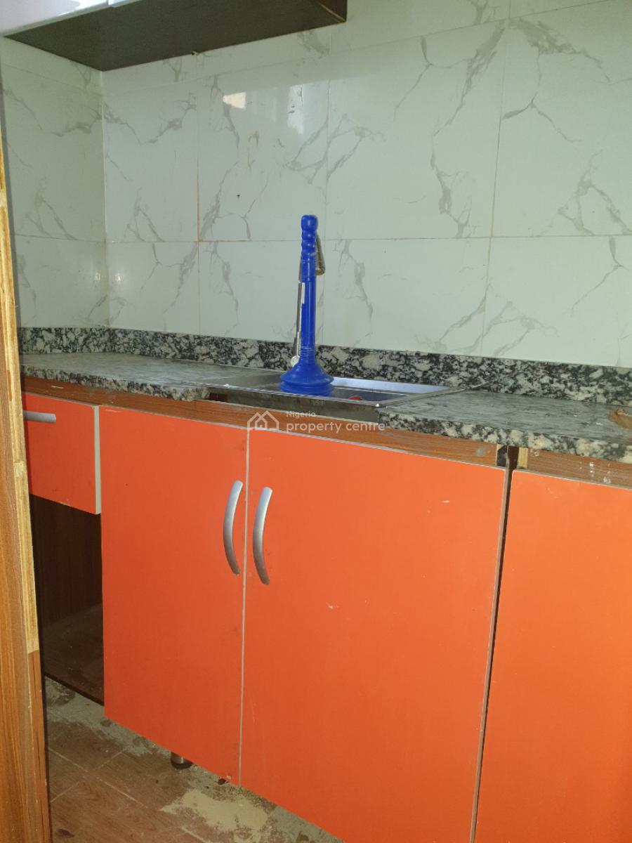 Spacious Furnished Miniflat, Ologolo Lekki, Lekki, Lagos, Mini Flat (room and Parlour) for Rent