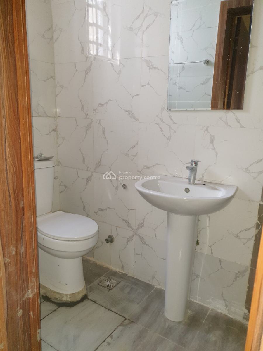 Spacious Furnished Miniflat, Ologolo Lekki, Lekki, Lagos, Mini Flat (room and Parlour) for Rent