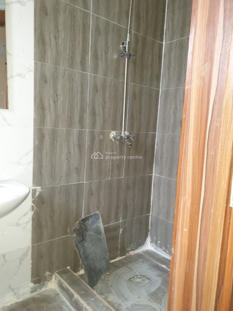 Spacious Furnished Miniflat, Ologolo Lekki, Lekki, Lagos, Mini Flat (room and Parlour) for Rent