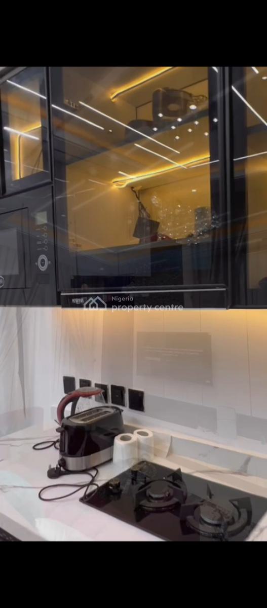 1 Bedroom Apartment with Pool, Lekki Phase 1, Lekki, Lagos, Flat / Apartment Short Let