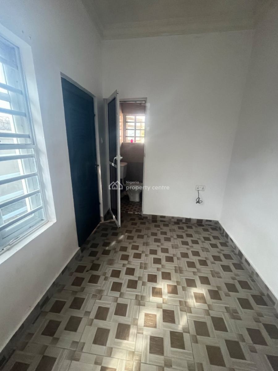 Bq, Peace Land Estate, Ogombo, Ajah, Lagos, Flat / Apartment for Rent