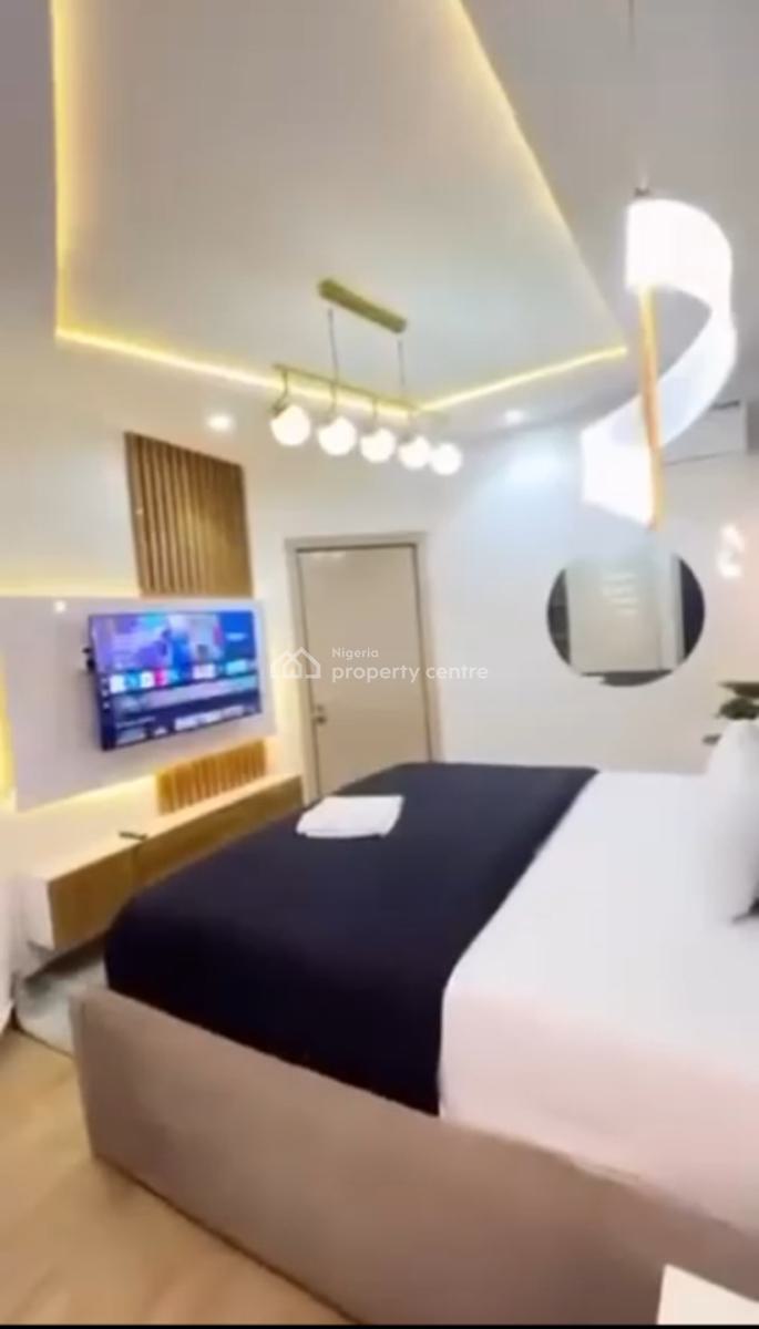 2 Bedroom Apartment with Swimming Pool and Gym, Lekki Phase 1, Lekki, Lagos, Flat / Apartment Short Let