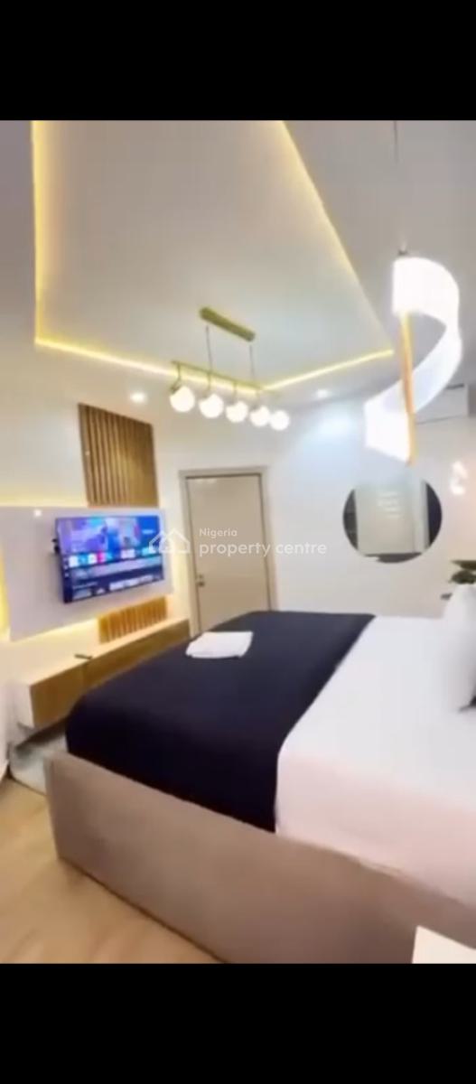 2 Bedroom Apartment with Swimming Pool and Gym, Lekki Phase 1, Lekki, Lagos, Flat / Apartment Short Let