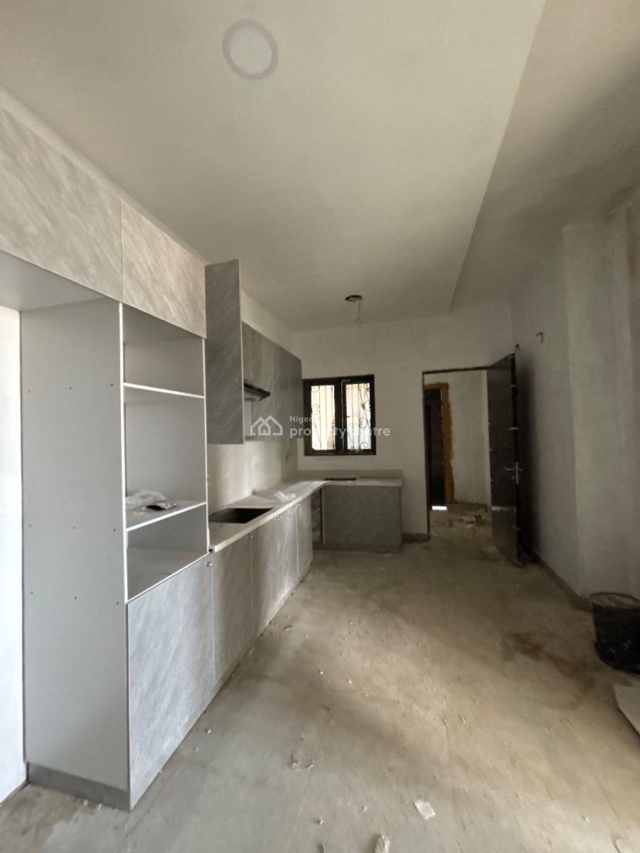 2 Bedroom Penthouse with 1 Room Bq, Lekki Phase 1, Lekki, Lagos, Flat / Apartment for Sale