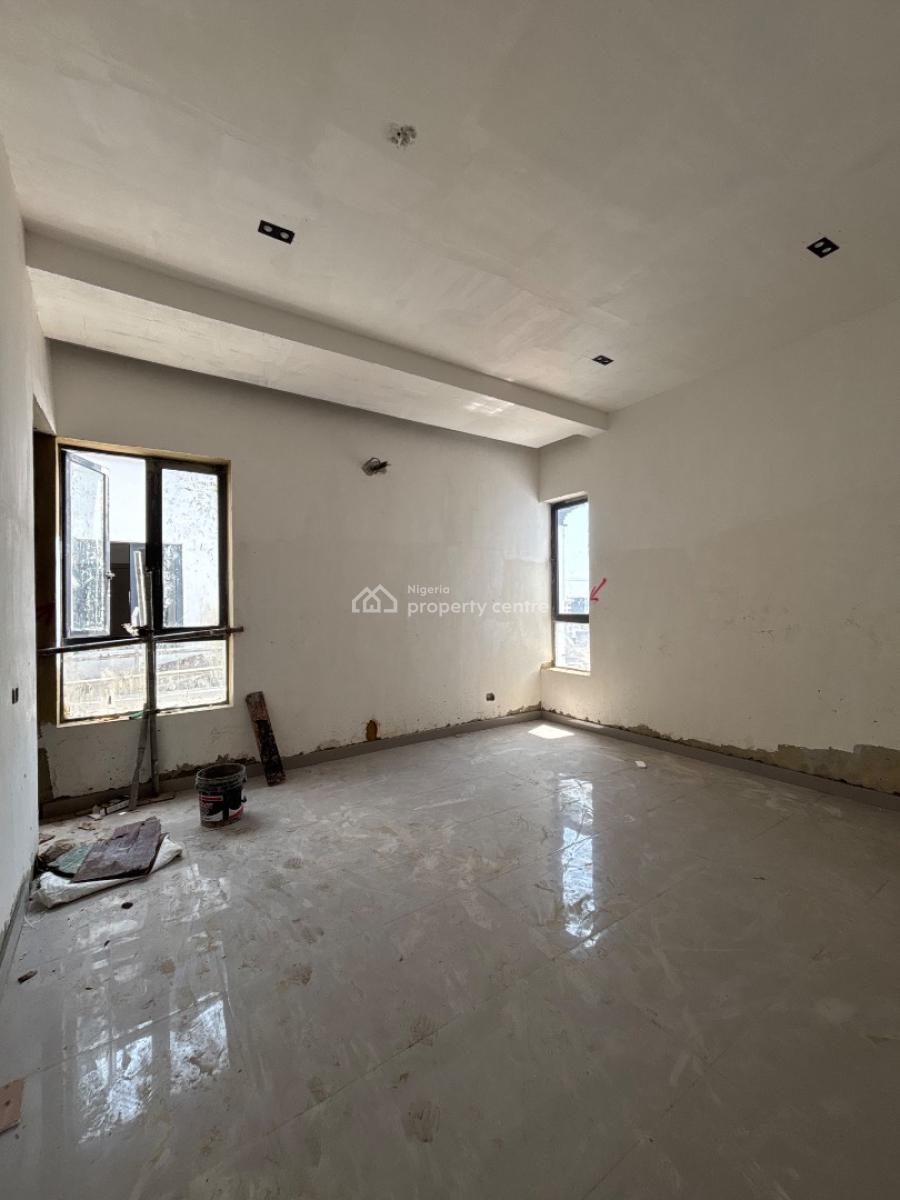 2 Bedroom Penthouse with 1 Room Bq, Lekki Phase 1, Lekki, Lagos, Flat / Apartment for Sale