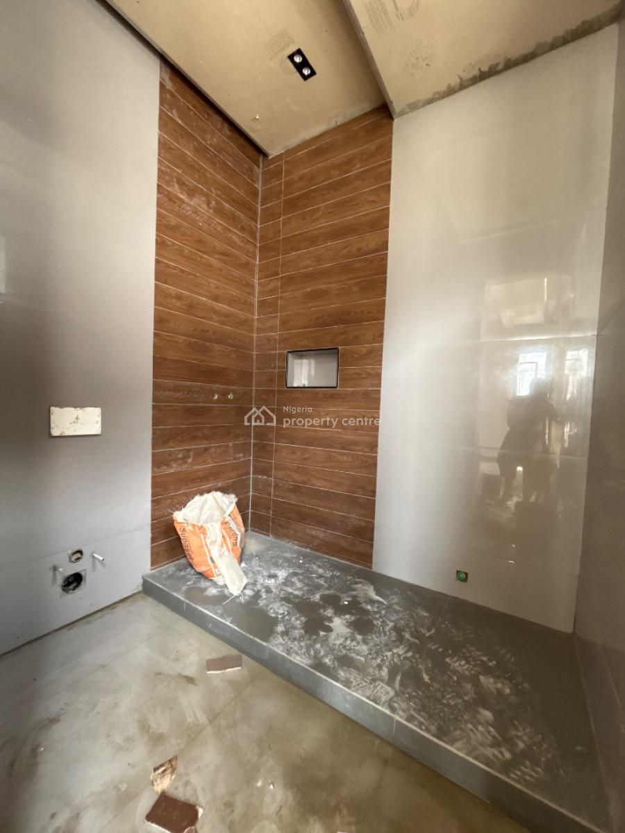 2 Bedroom Penthouse with 1 Room Bq, Lekki Phase 1, Lekki, Lagos, Flat / Apartment for Sale