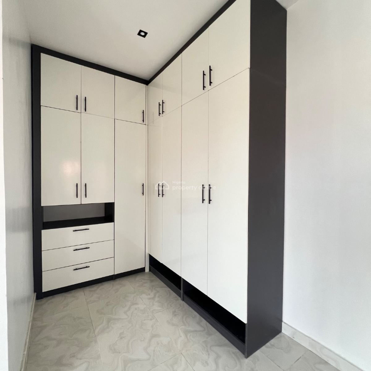 4 Bedroom & Bq, Ajah, Lagos, Semi-detached Duplex for Sale